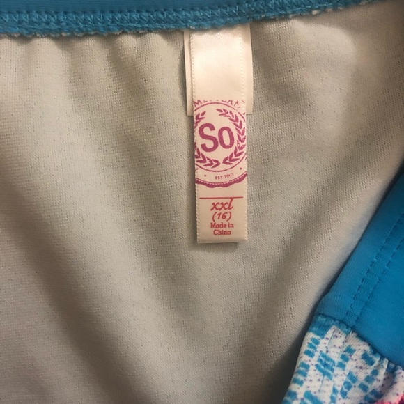 Swimsuit - Picture 6 of 6